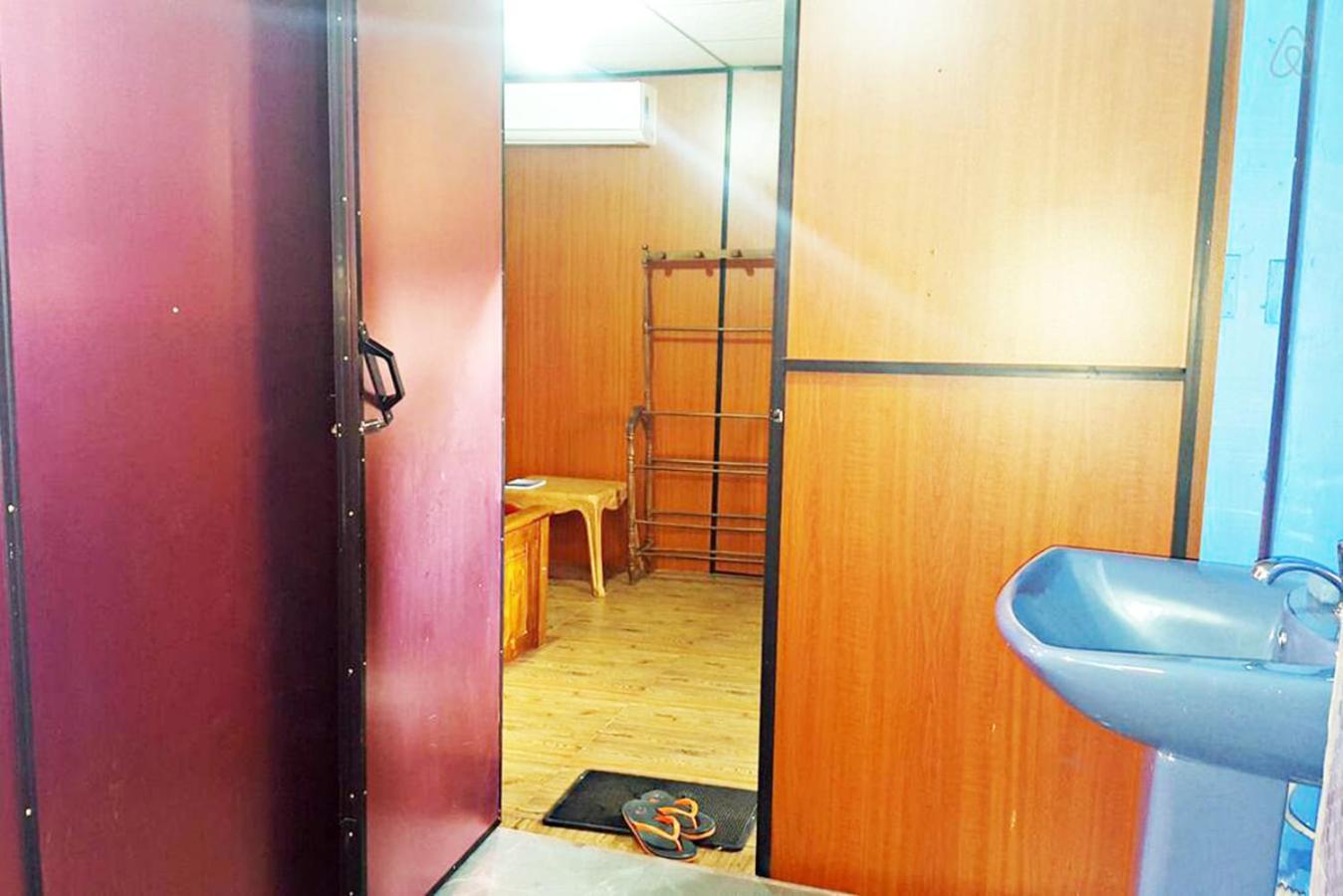 Beehive Colombo Hotel Bagian luar foto