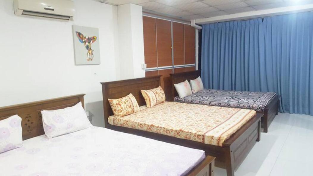 Beehive Colombo Hotel Bagian luar foto