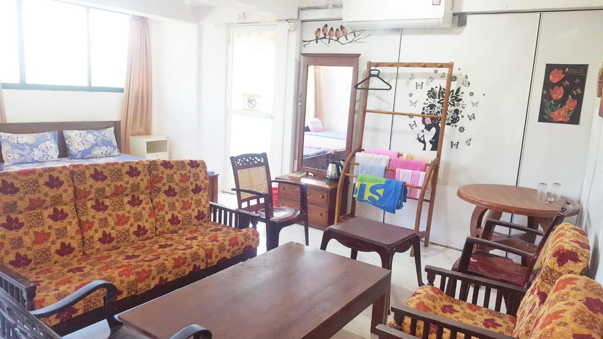 Beehive Colombo Hotel Bagian luar foto